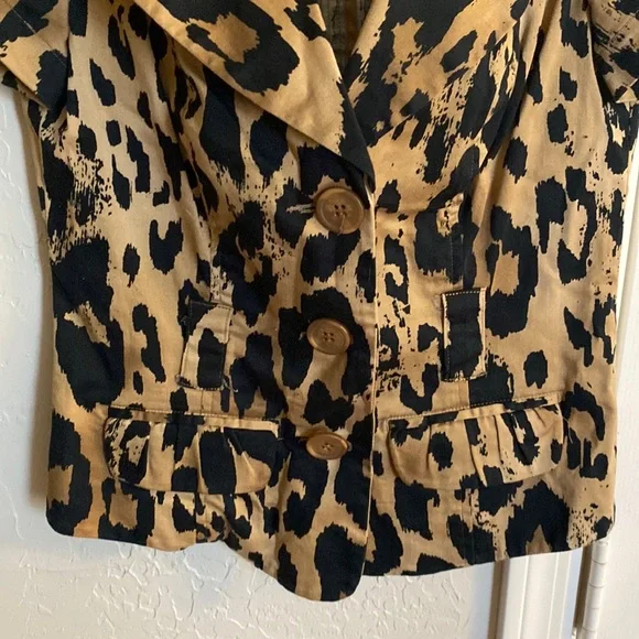 SUNNY LEIGH Animal Print Collar Short Sleeve Blazer/Blouse Size Small - Picture 4 of 10